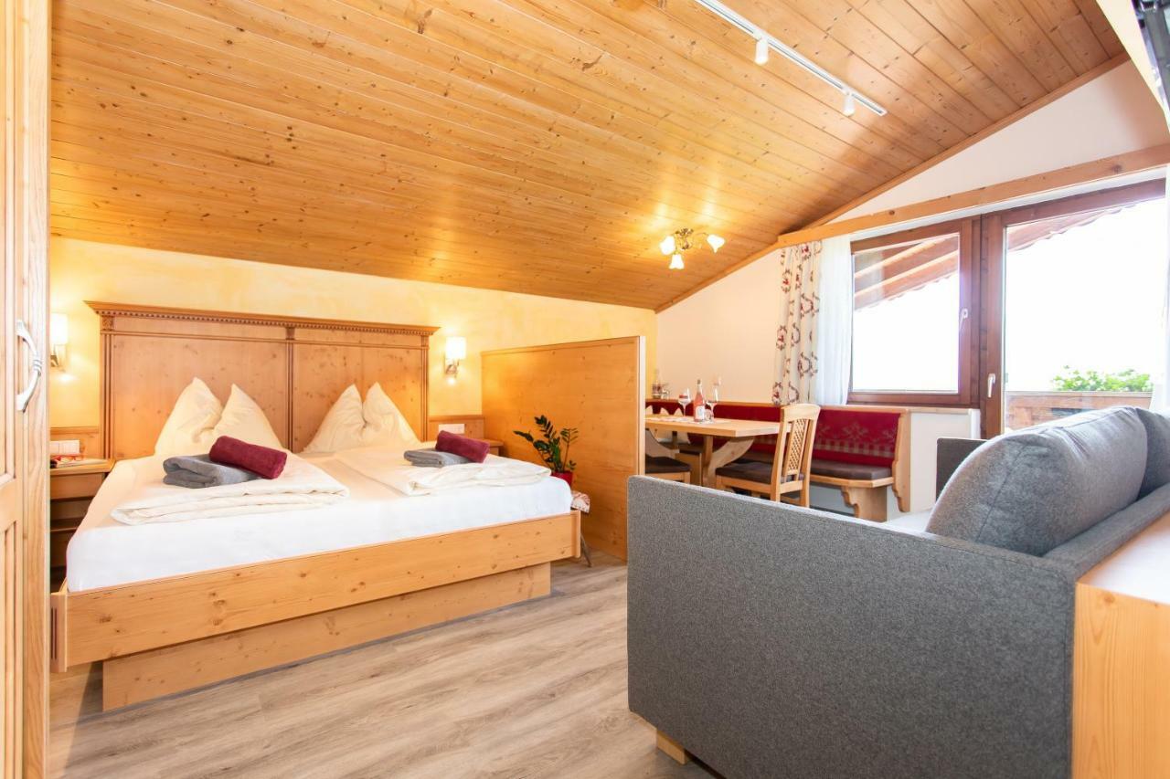 Landhotel Hinteraigengut フラッハウ エクステリア 写真